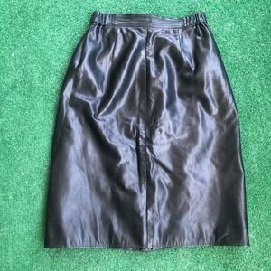 Real leather black skirt mini